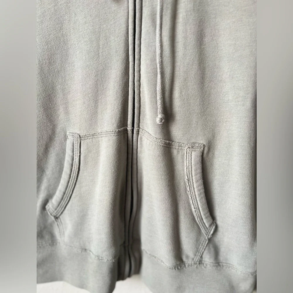 Abercrombie & Fitch Women's size S
Full Zip Hoodie Soft Collection Pullover - Picture 7 of 8